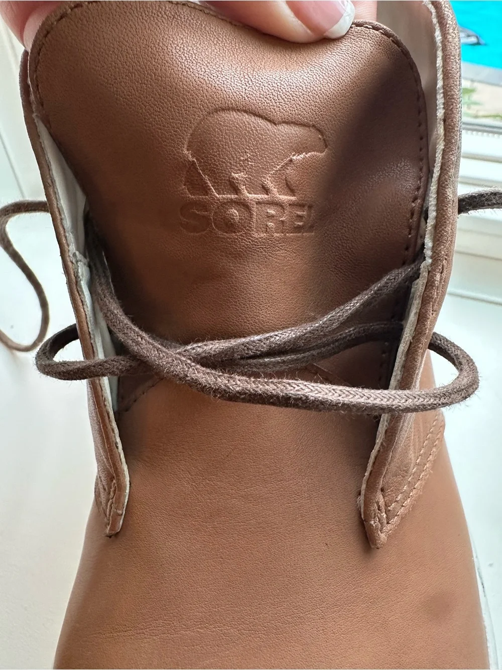 Sorel smooth tan